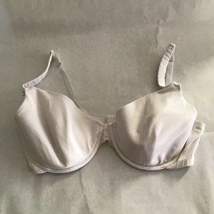 Gilligan & O'Malley nursing bra size 38DD